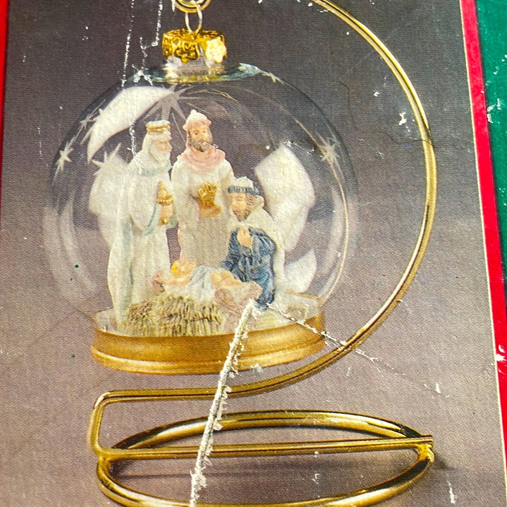 Vintage ORNAMENT House of Lloyd Christmas Around The World Three Kings  w/stand
